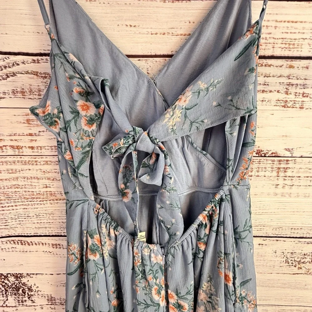 American Eagle Chiffon Romper M Blue Floral Feminine Romantic Open Back Cottage